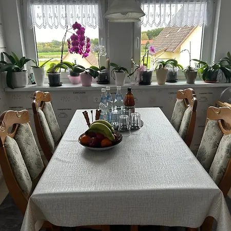 Apartment Winzenburg Nah Und Ruhig Gelegene Nah Am Steinhuder Und Dinopark Muenchehagen